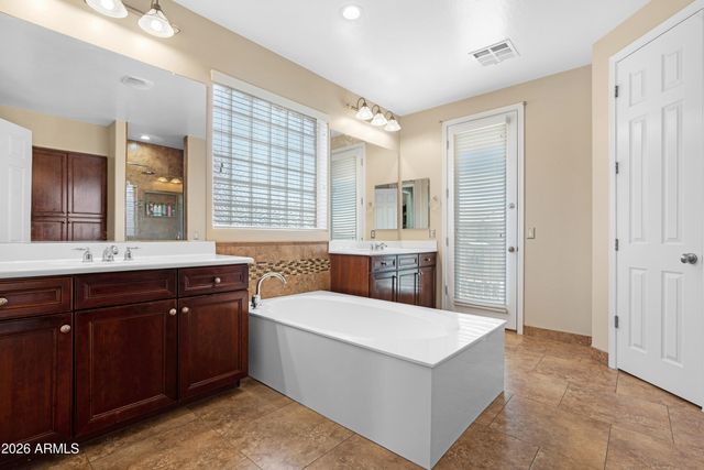 44090 W PALO AMARILLO Road, Maricopa, AZ 85138