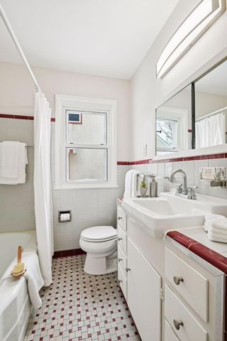 5533 30th Avenue S, Minneapolis, MN 55417