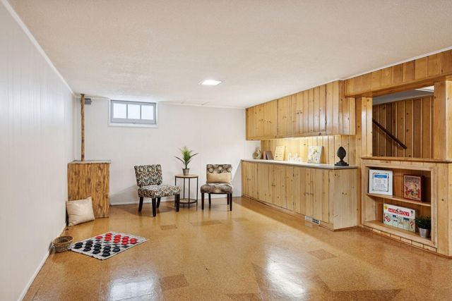 5533 30th Avenue S, Minneapolis, MN 55417