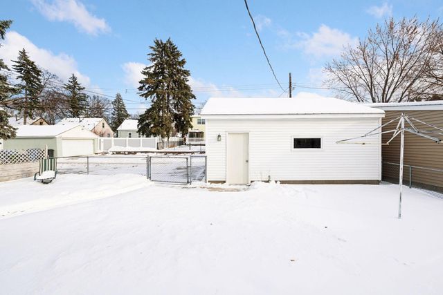 5533 30th Avenue S, Minneapolis, MN 55417