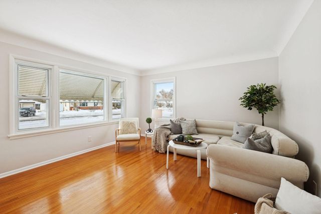 5533 30th Avenue S, Minneapolis, MN 55417