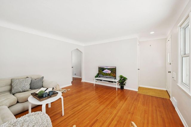 5533 30th Avenue S, Minneapolis, MN 55417