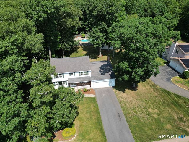 305 Eastbury Hill Road, Glastonbury, CT 06033