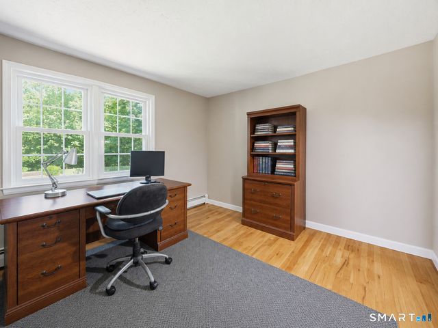 305 Eastbury Hill Road, Glastonbury, CT 06033