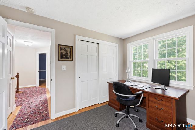 305 Eastbury Hill Road, Glastonbury, CT 06033