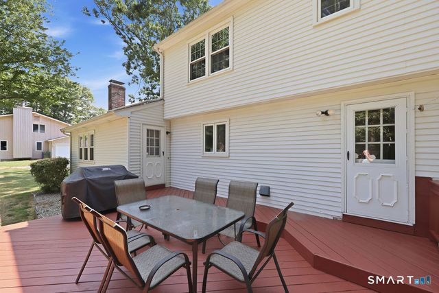 305 Eastbury Hill Road, Glastonbury, CT 06033