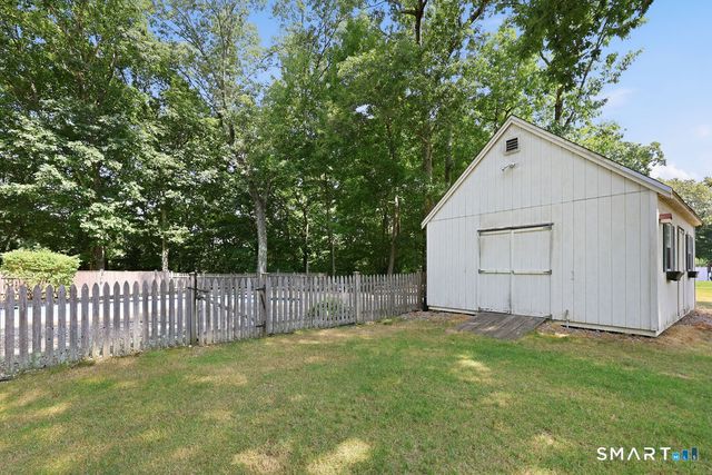 305 Eastbury Hill Road, Glastonbury, CT 06033