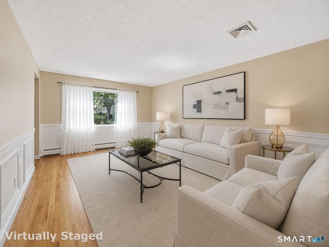 305 Eastbury Hill Road, Glastonbury, CT 06033