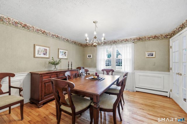 305 Eastbury Hill Road, Glastonbury, CT 06033