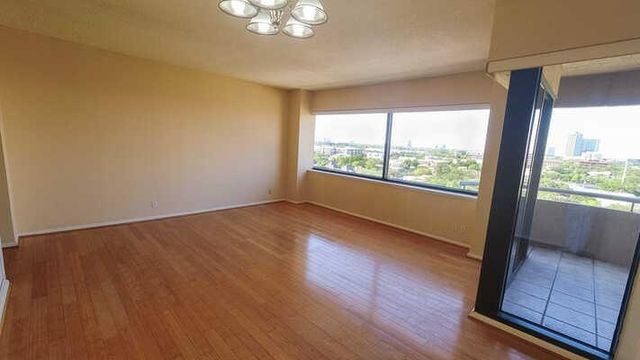 5000 Montrose Boulevard 11B, Houston, TX 77006