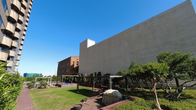 5000 Montrose Boulevard 11B, Houston, TX 77006