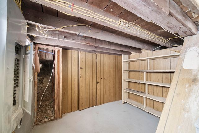 112 Hancock Street, City Of Manistee, MI 49660