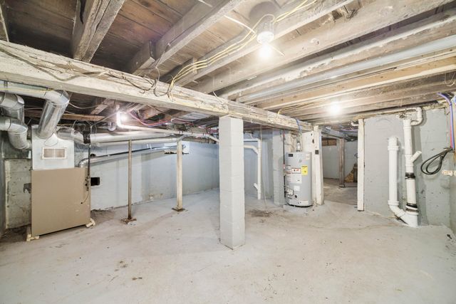 112 Hancock Street, City Of Manistee, MI 49660