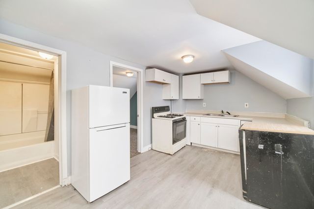 112 Hancock Street, City Of Manistee, MI 49660