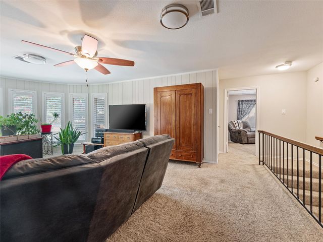 2119 Prestonwood Drive, Arlington, TX 76012