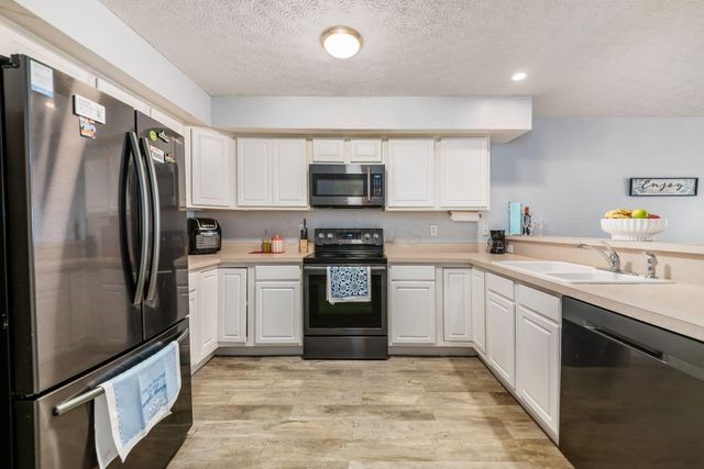 6977 Remsen Drive, Canal Winchester, OH 43110