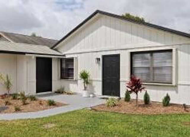 8731 Uranus Terrace, West Palm Beach, FL 33403