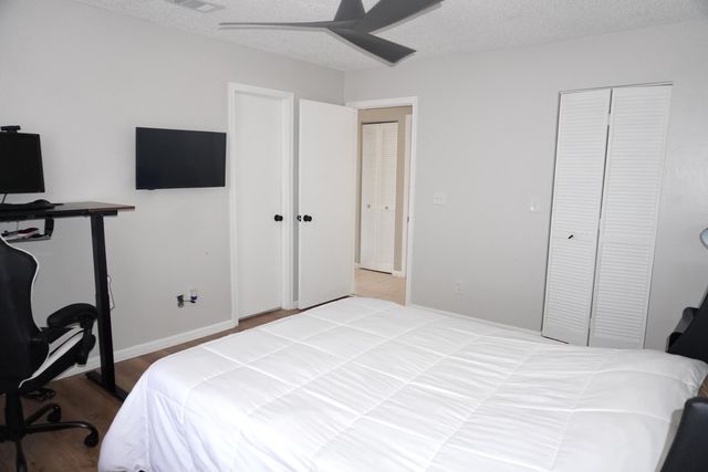 8731 Uranus Terrace, West Palm Beach, FL 33403