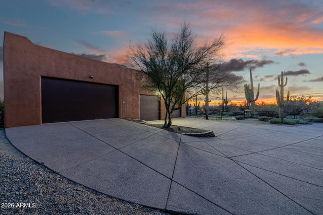 6737 E Maria Drive, Cave Creek, AZ 85331