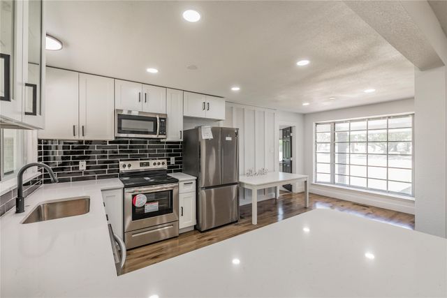 3723 Stafford Street, Irving, TX 75062