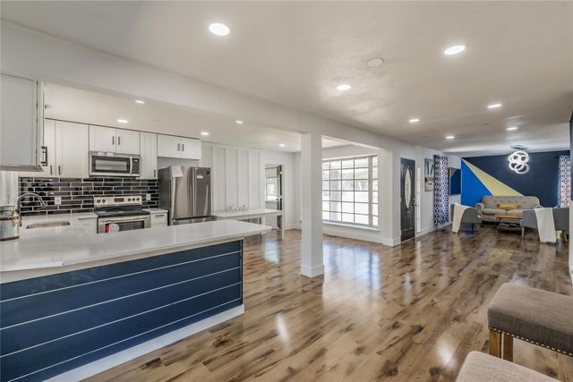 3723 Stafford Street, Irving, TX 75062