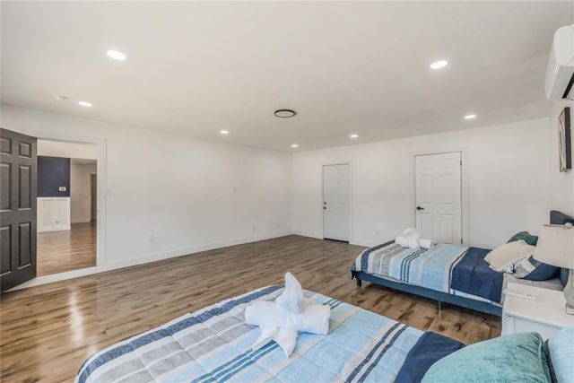 3723 Stafford Street, Irving, TX 75062