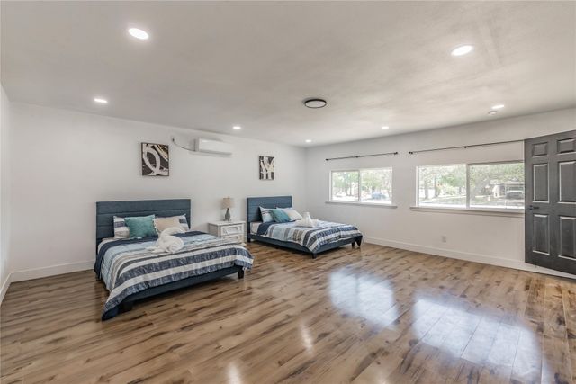 3723 Stafford Street, Irving, TX 75062