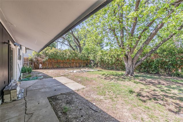 3723 Stafford Street, Irving, TX 75062