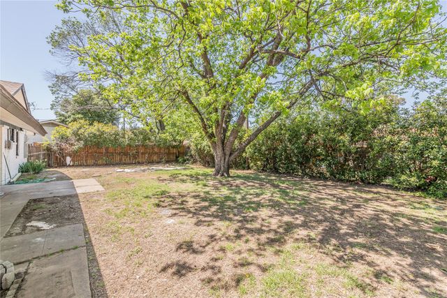 3723 Stafford Street, Irving, TX 75062