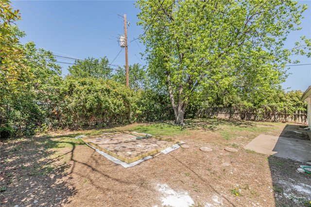 3723 Stafford Street, Irving, TX 75062