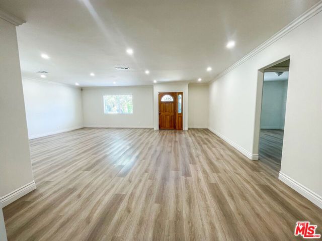 12612 Hatteras Street, Valley Village, CA 91607