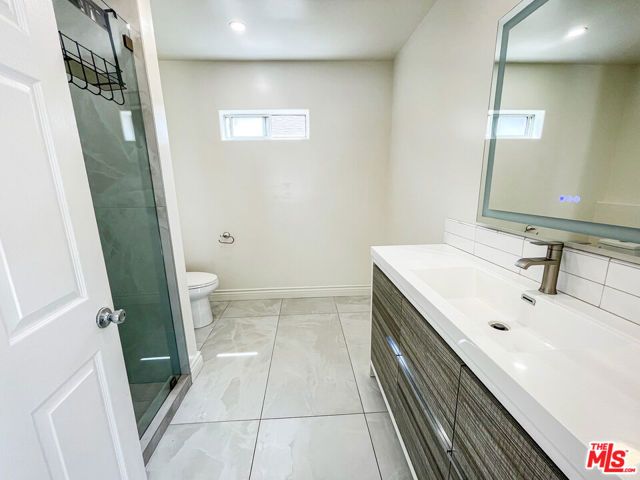 12612 Hatteras Street, Valley Village, CA 91607