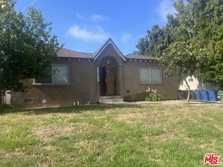 12612 Hatteras Street, Valley Village, CA 91607