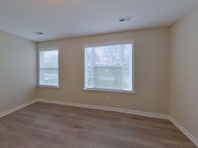 1940 Littleton Ct, Columbia, TN 38401