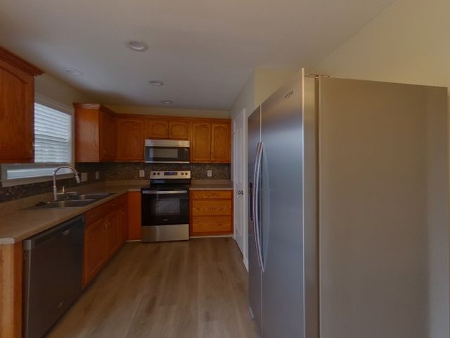 1940 Littleton Ct, Columbia, TN 38401