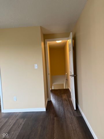 8318 Meadowlark Drive, Indianapolis, IN 46226