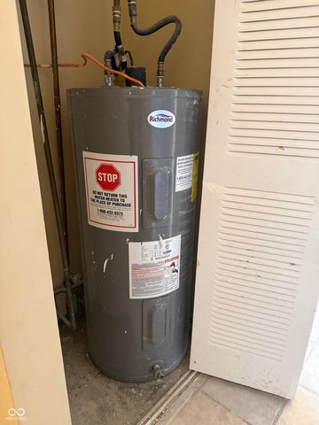 8318 Meadowlark Drive, Indianapolis, IN 46226