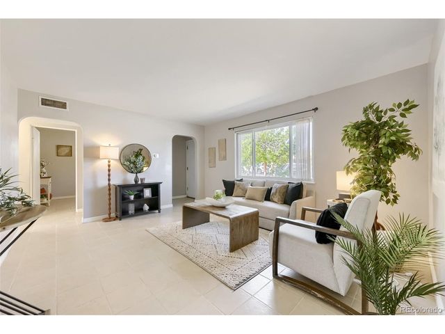 9351 Nagel Dr, Thornton, CO 80229