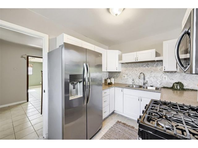 9351 Nagel Dr, Thornton, CO 80229