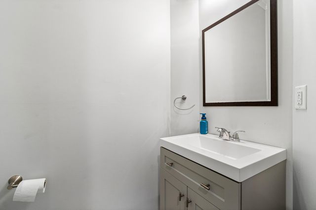 81 Nottingham Place, Boynton Beach, FL 33426
