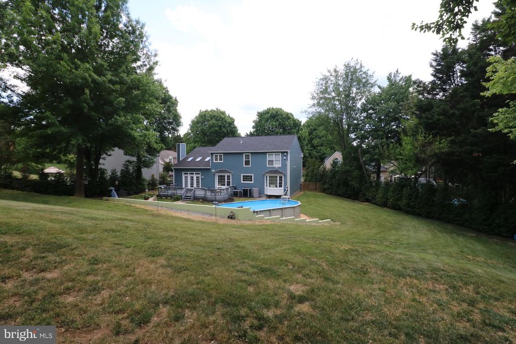 Image 107 of property listing at 11901 RUSTIC FARM CT, Germantown, MD 20874