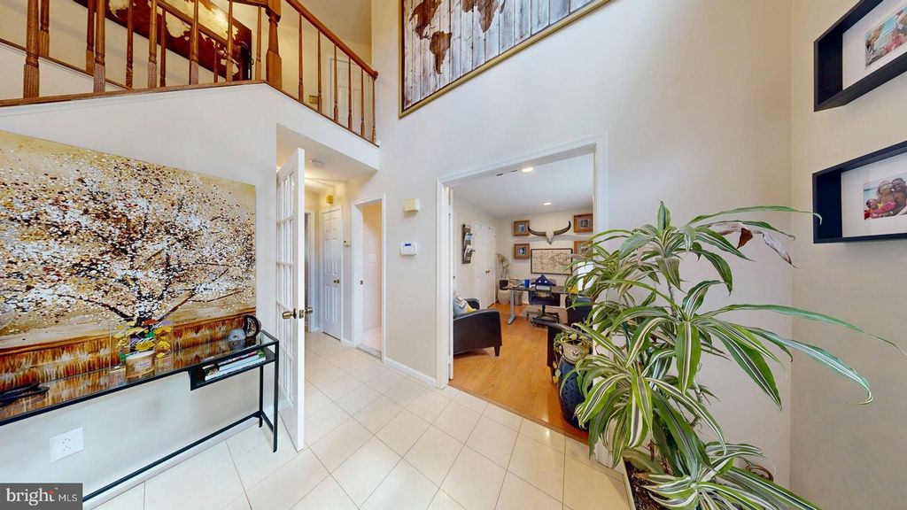 Image 3 of property listing at 11901 RUSTIC FARM CT, Germantown, MD 20874