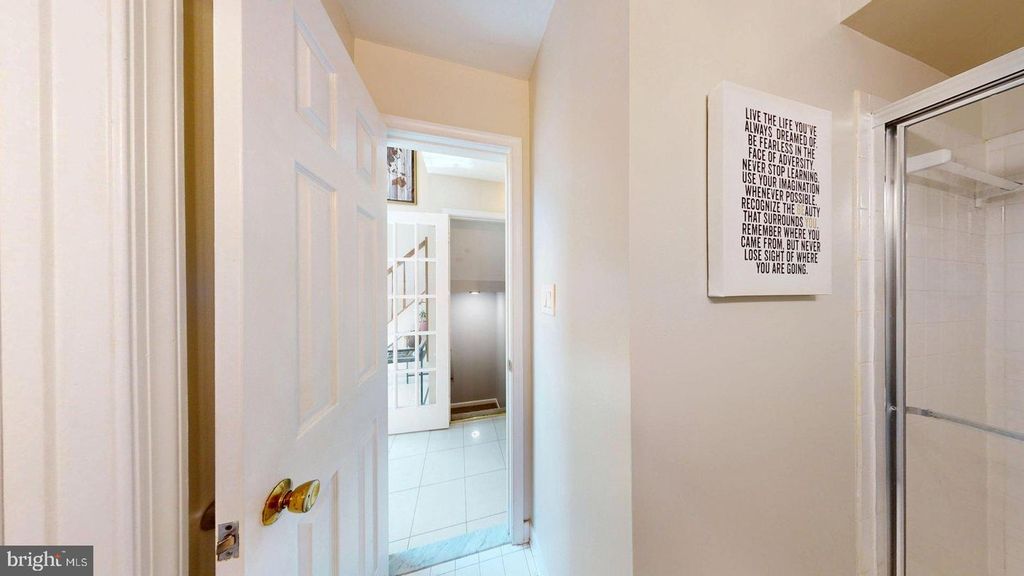 Image 27 of property listing at 11901 RUSTIC FARM CT, Germantown, MD 20874