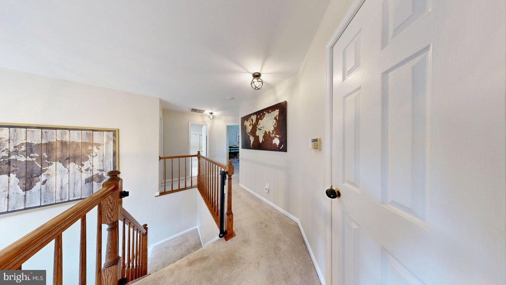 Image 29 of property listing at 11901 RUSTIC FARM CT, Germantown, MD 20874