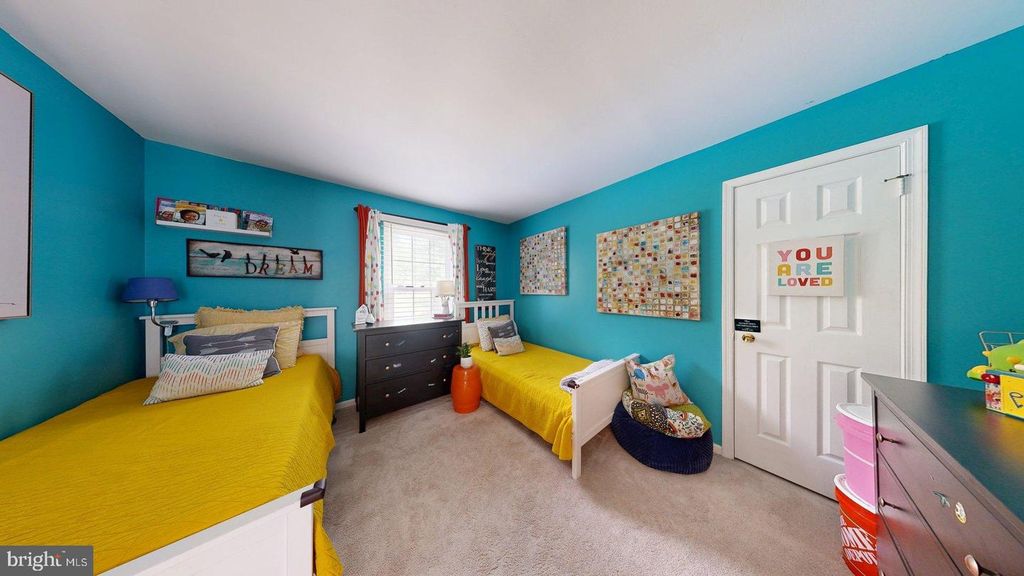 Image 38 of property listing at 11901 RUSTIC FARM CT, Germantown, MD 20874