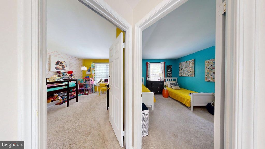 Image 39 of property listing at 11901 RUSTIC FARM CT, Germantown, MD 20874