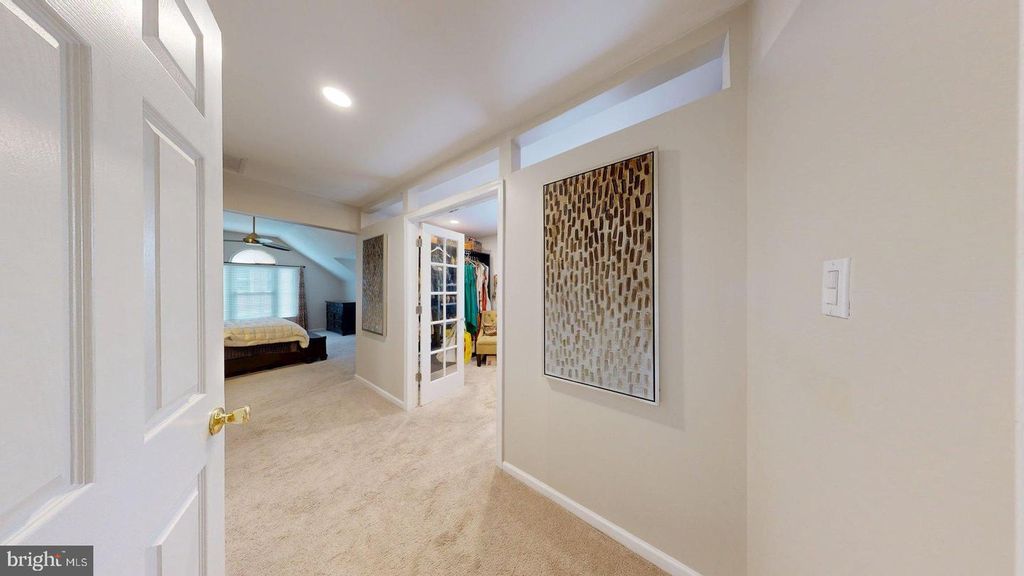 Image 43 of property listing at 11901 RUSTIC FARM CT, Germantown, MD 20874