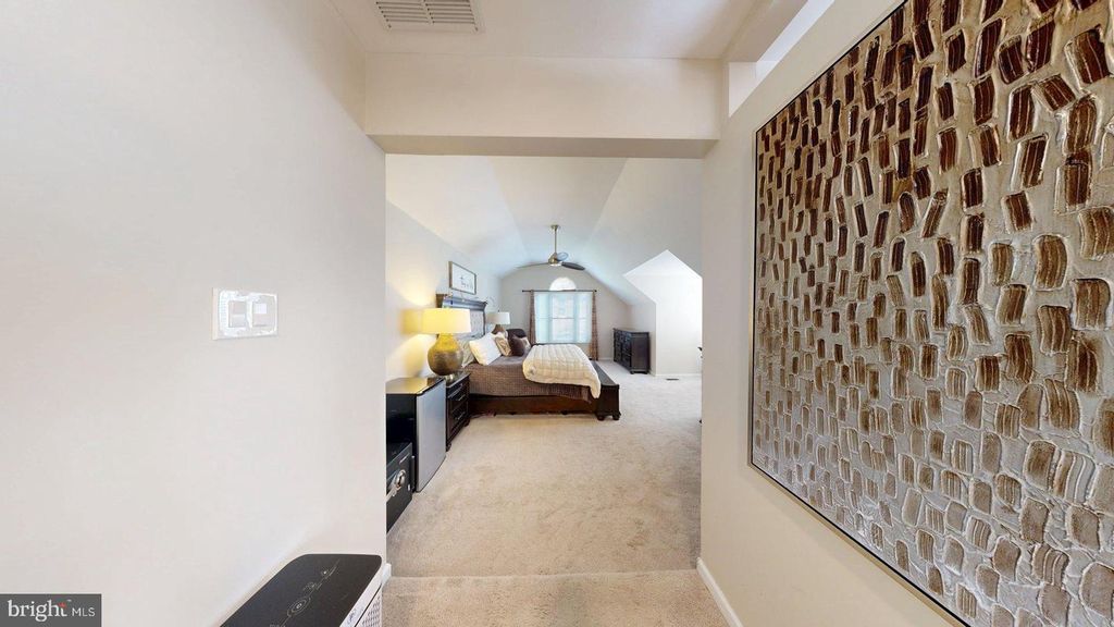 Image 44 of property listing at 11901 RUSTIC FARM CT, Germantown, MD 20874