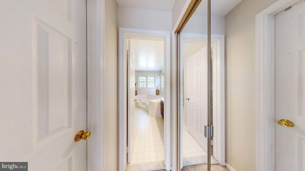Image 53 of property listing at 11901 RUSTIC FARM CT, Germantown, MD 20874