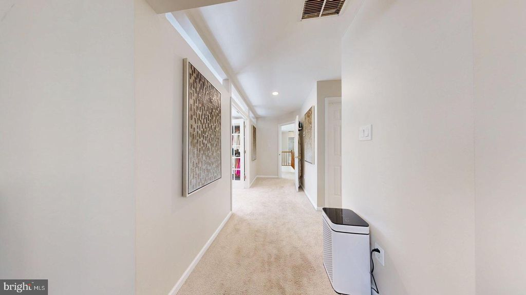 Image 60 of property listing at 11901 RUSTIC FARM CT, Germantown, MD 20874